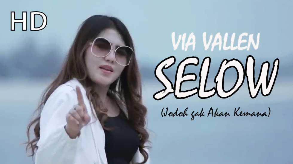 Via vallen selow
